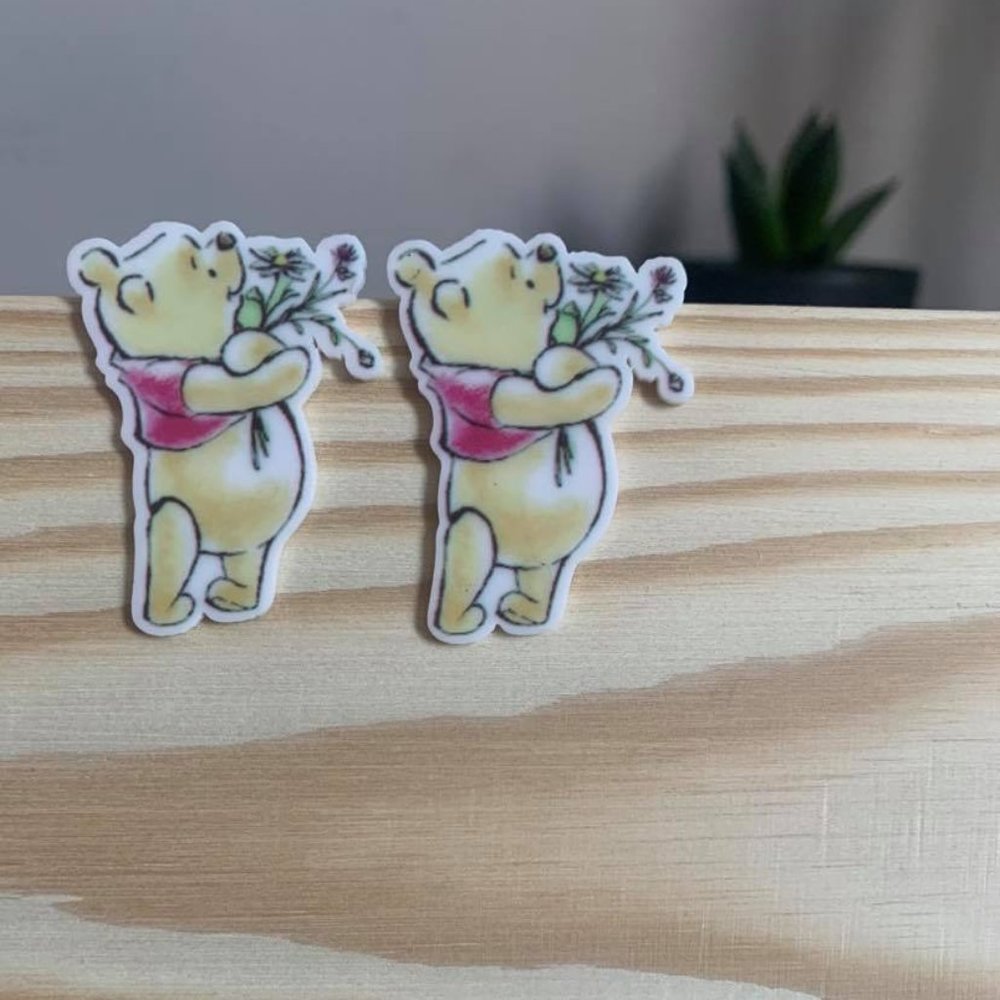 3/$30 ❤️ Winnie The Poohbear Stud Earrings